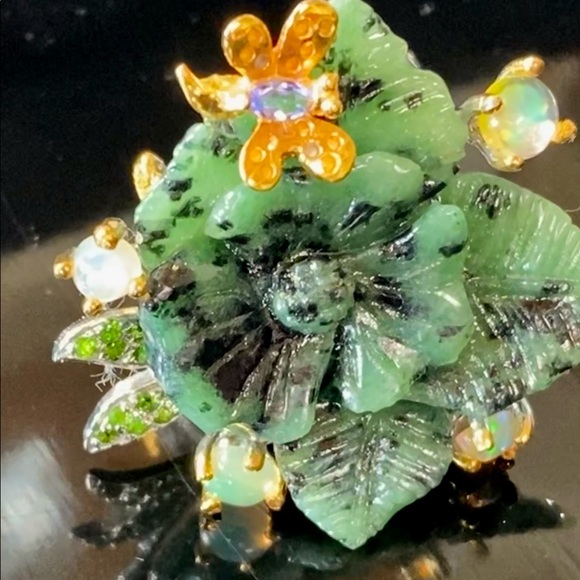 Luxurious Genuine Ruby Zoisite Ring with Gems - Picture 5 of 17